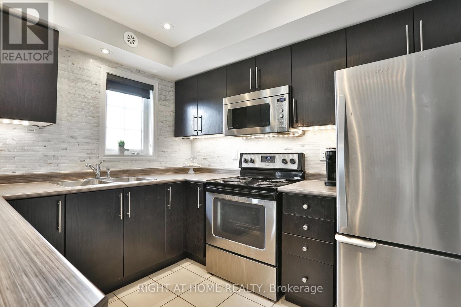 168 KINGSTON ROAD W, Ajax (Central), Ontario, L1T0M9 — Photo 7