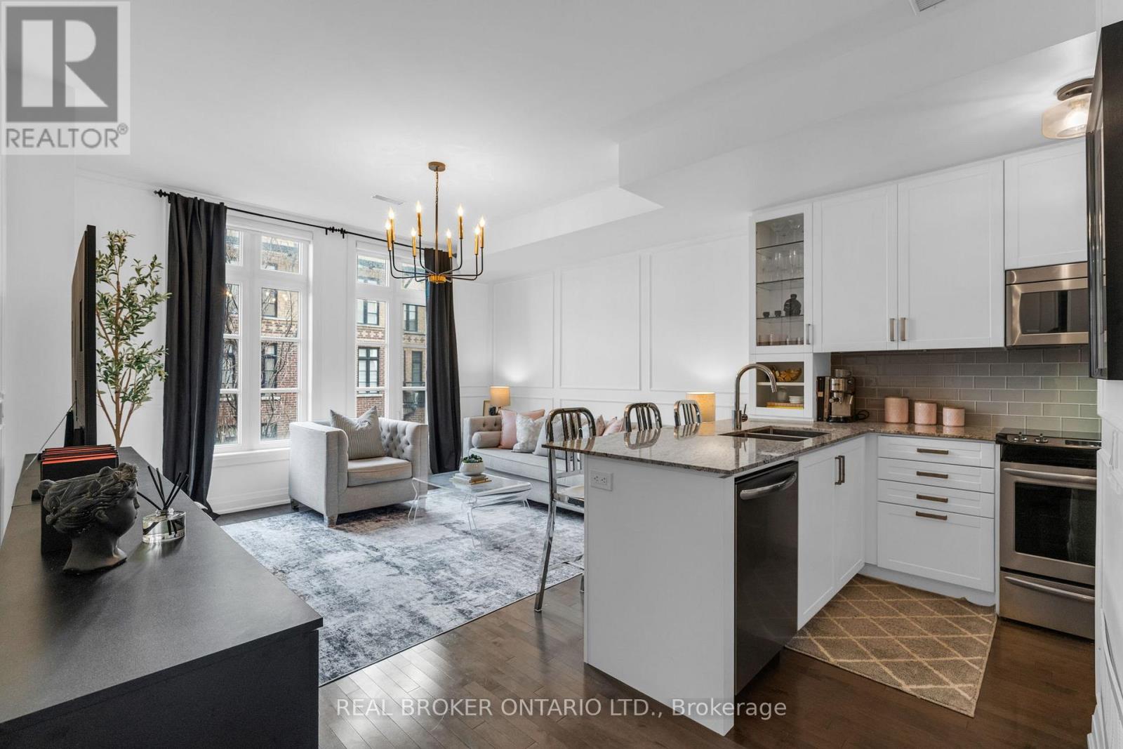 43 - 8167 KIPLING AVENUE, Vaughan (West Woodbridge), Ontario, L4L0G4 — Photo 3