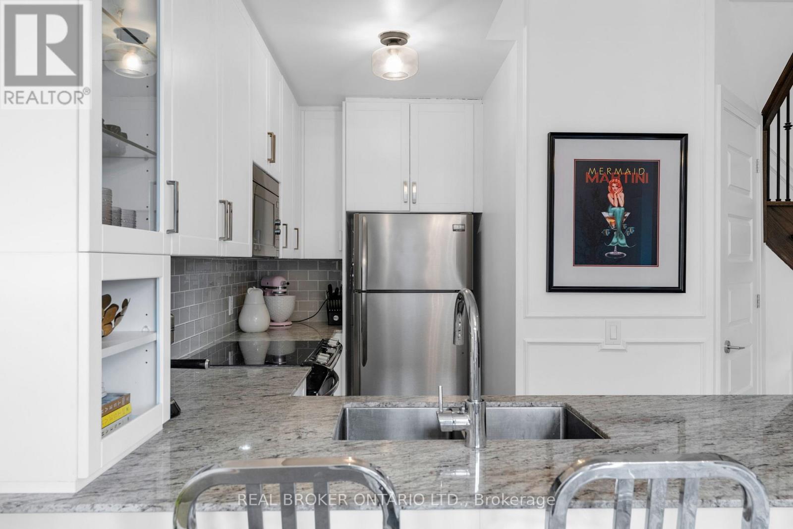 43 - 8167 KIPLING AVENUE, Vaughan (West Woodbridge), Ontario, L4L0G4 — Photo 9