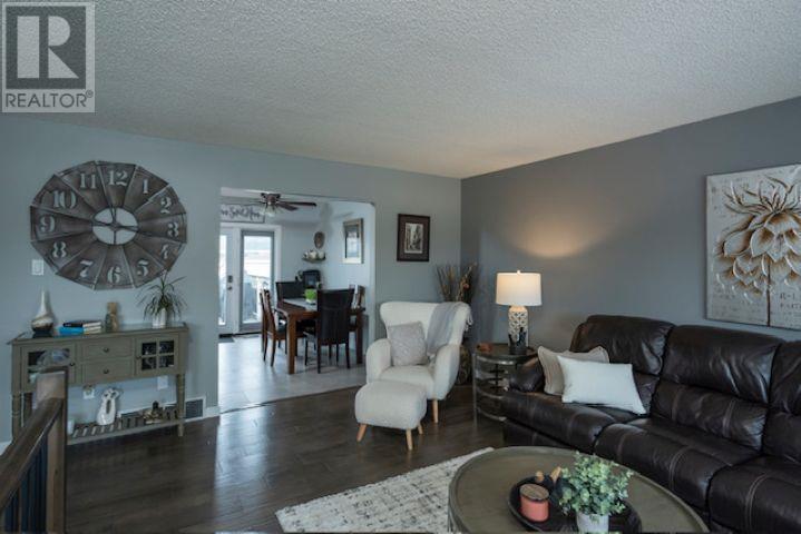 412 Rainbow Street, Thunder Bay, Ontario, P7B6K2 — Photo 5