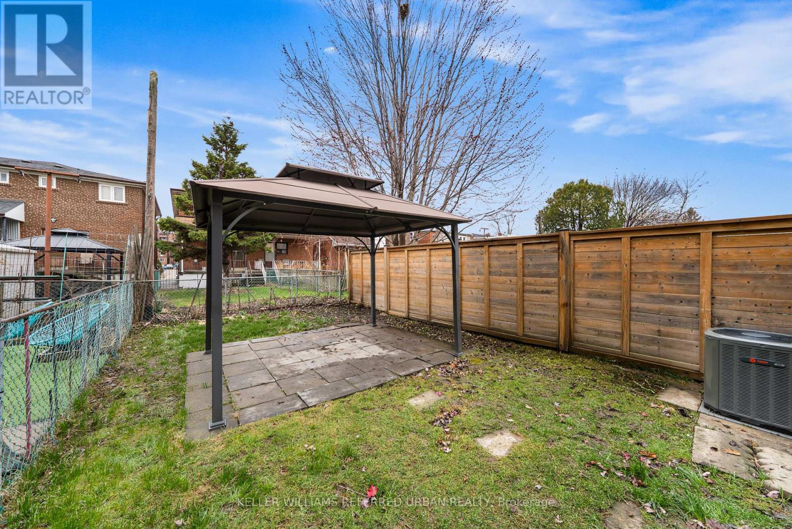 9 EXETER STREET, Toronto (Weston-Pellam Park), Ontario, M6N1G3 — Photo 7