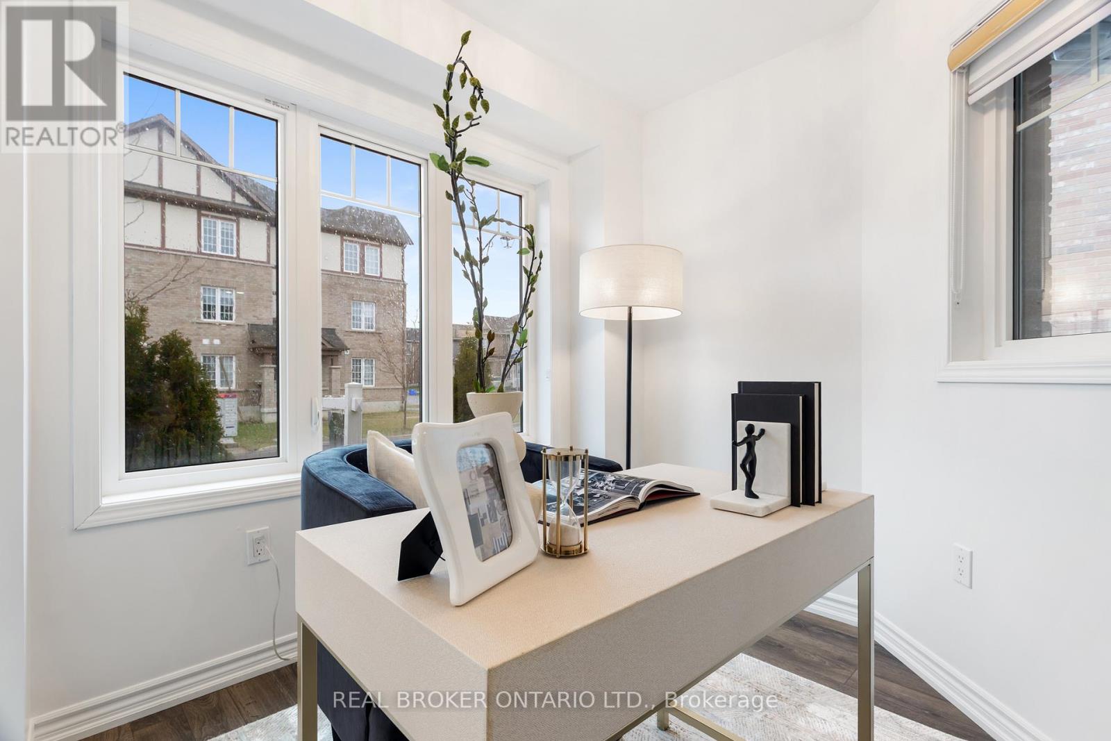 1213 MULRONEY HEIGHTS, Milton (FO Ford), Ontario, L9E1B9 — Photo 8