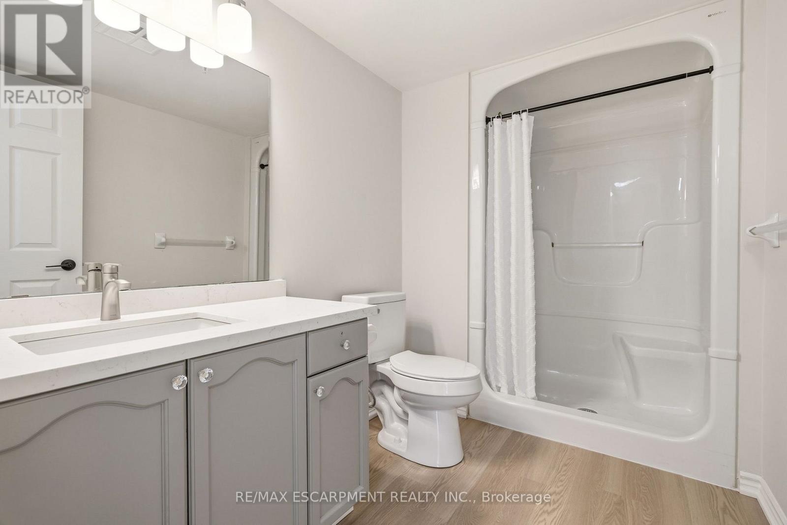 213 - 1820 WALKERS LINE, Burlington (Palmer), Ontario, L7M4V4 — Photo 19