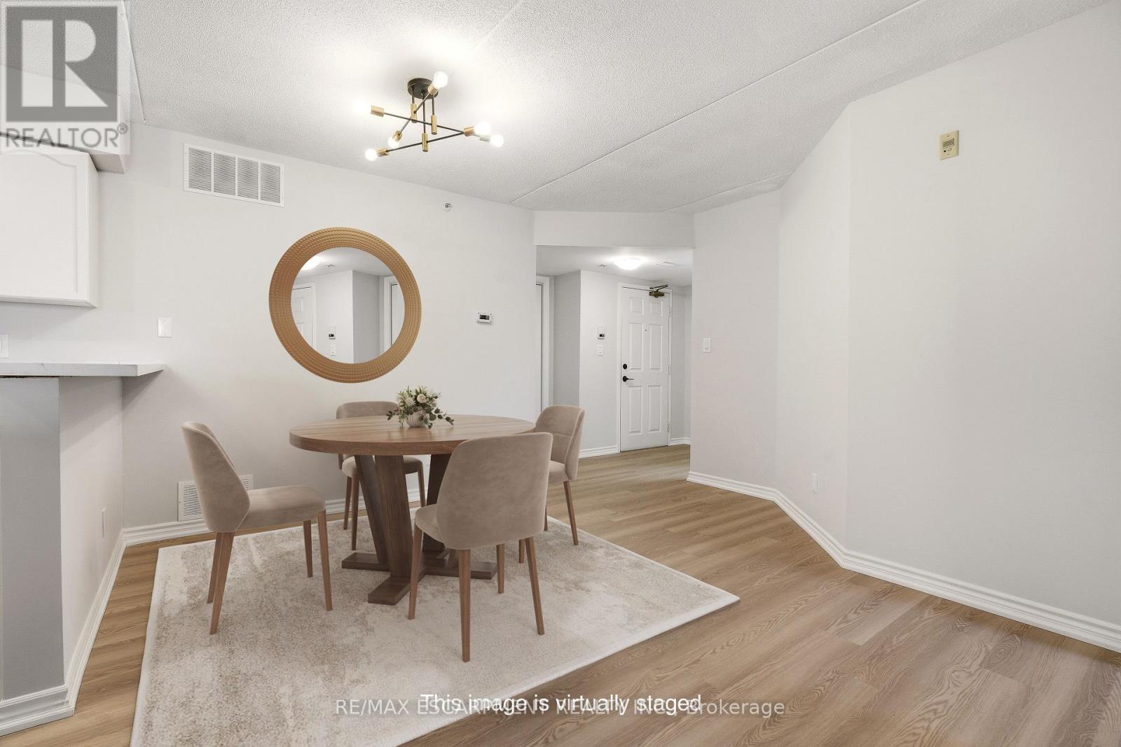 213 - 1820 WALKERS LINE, Burlington (Palmer), Ontario, L7M4V4 — Photo 6