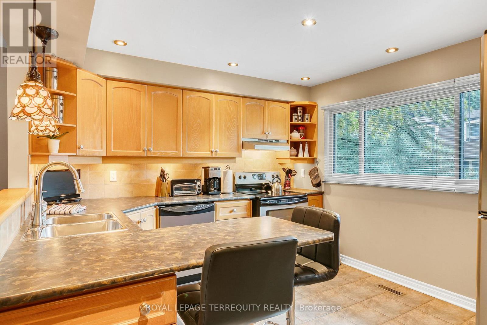 74 SILVER SHADOW PATH, Toronto (Markland Wood), Ontario, M9C4Y2 — Photo 11