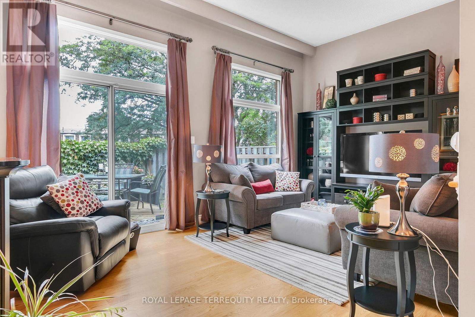 74 SILVER SHADOW PATH, Toronto (Markland Wood), Ontario, M9C4Y2 — Photo 4