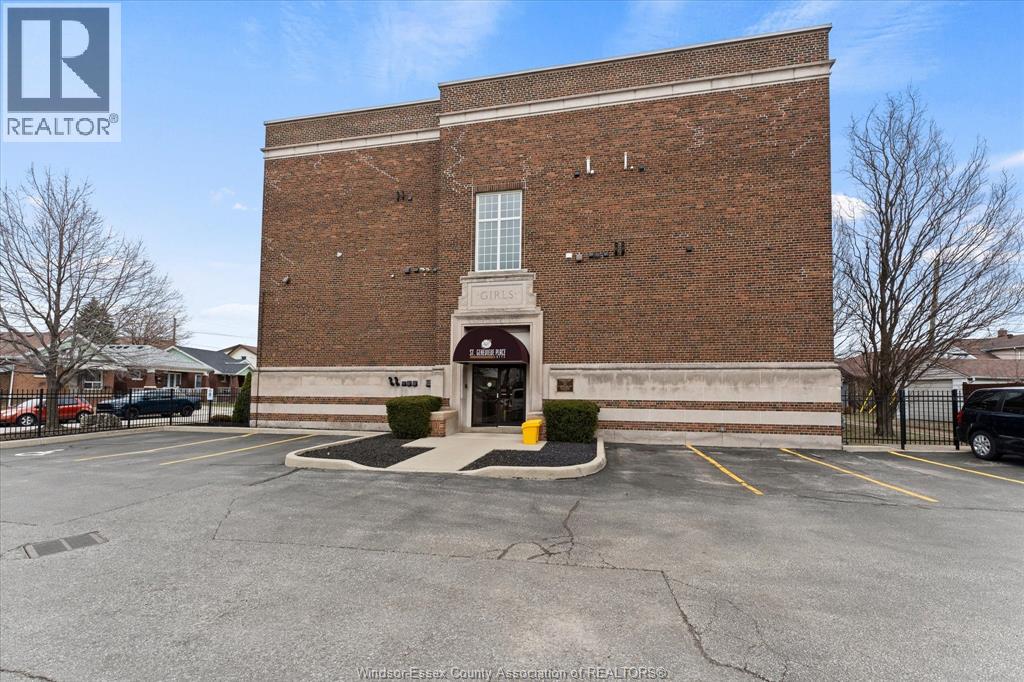 647 IRVINE Unit# 303, Windsor, Ontario, N8X2T4 — Photo 2