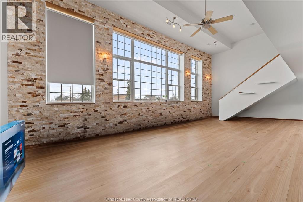 647 IRVINE Unit# 303, Windsor, Ontario, N8X2T4 — Photo 3