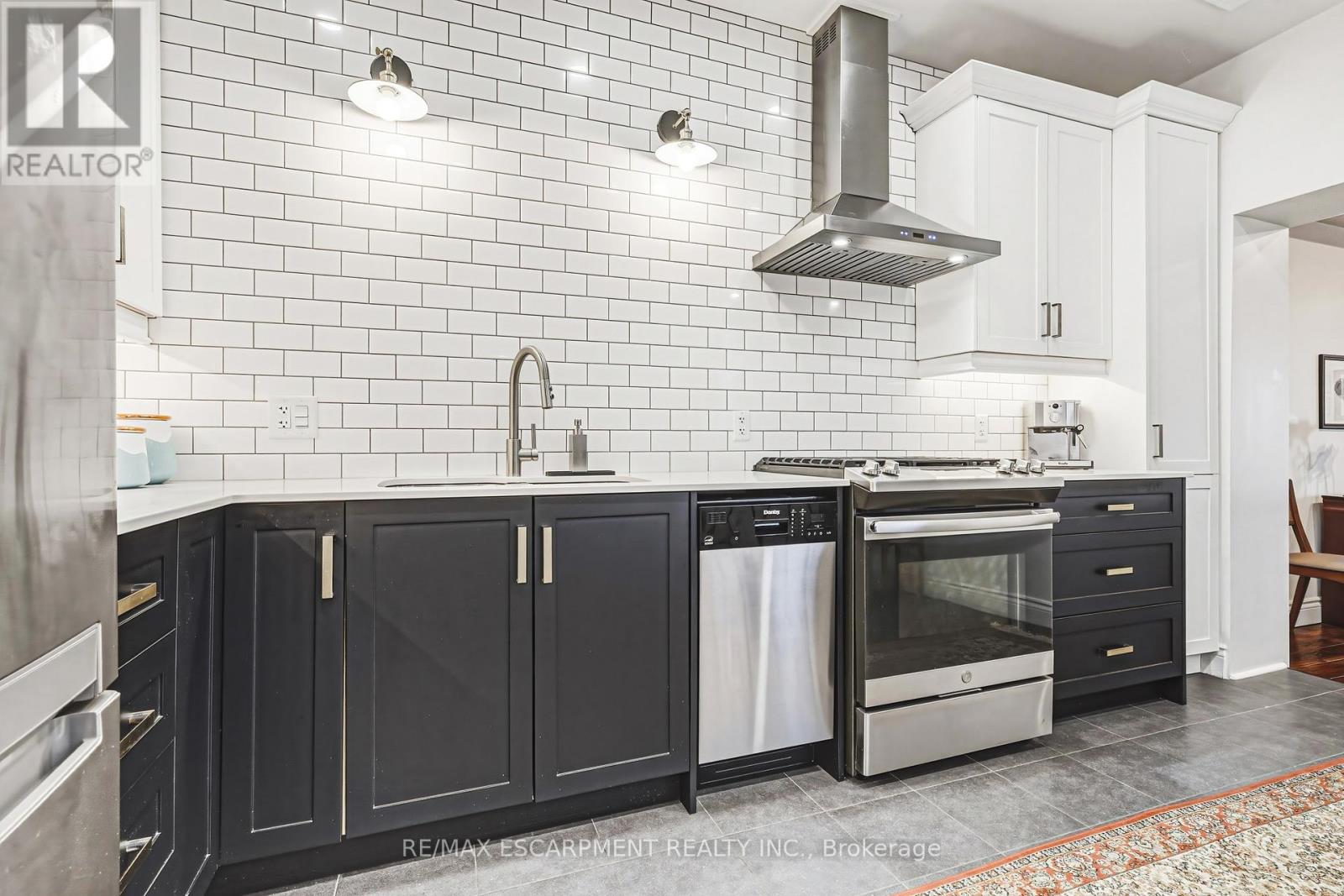 153 ELGIN STREET, Hamilton (Beasley), Ontario, L8L4Y1 — Photo 9