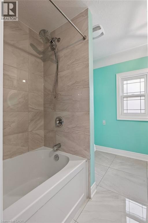 258 SANATORIUM Road, Hamilton, Ontario, L9C1Z9 — Photo 8