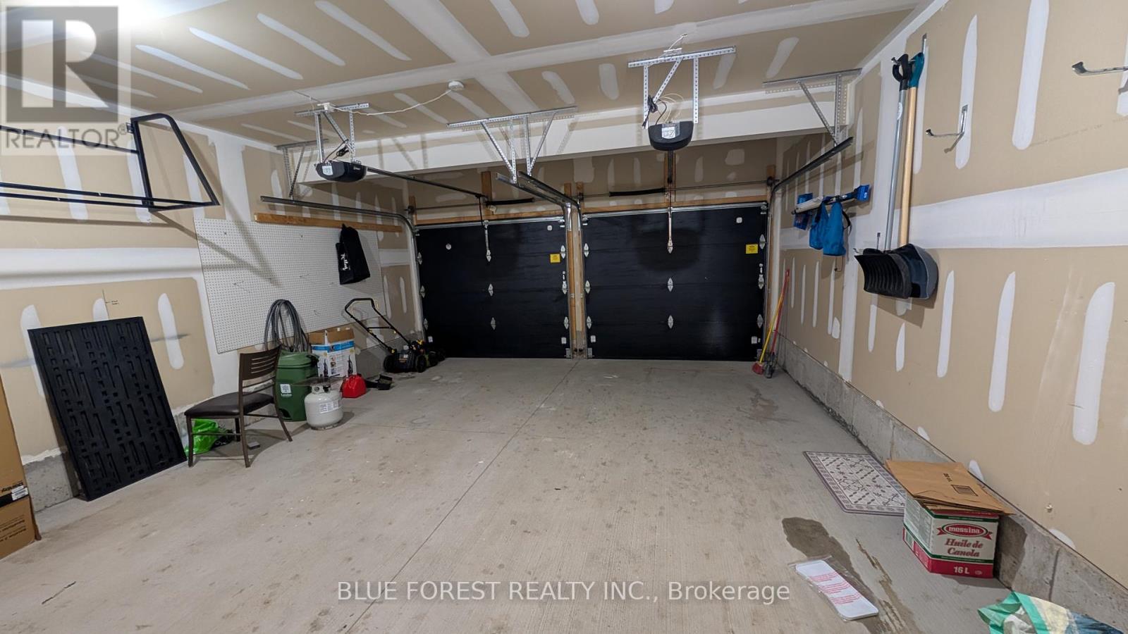 3319 REGIMENT ROAD, London South (South V), Ontario, N6P0G5 — Photo 14