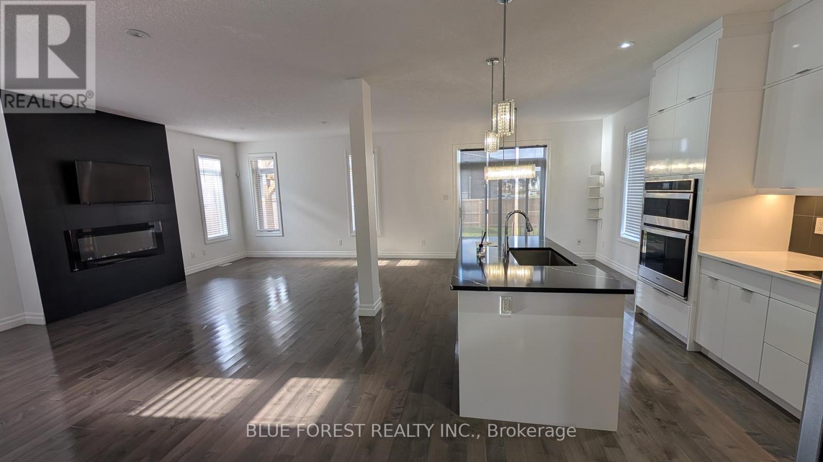 3319 REGIMENT ROAD, London South (South V), Ontario, N6P0G5 — Photo 4