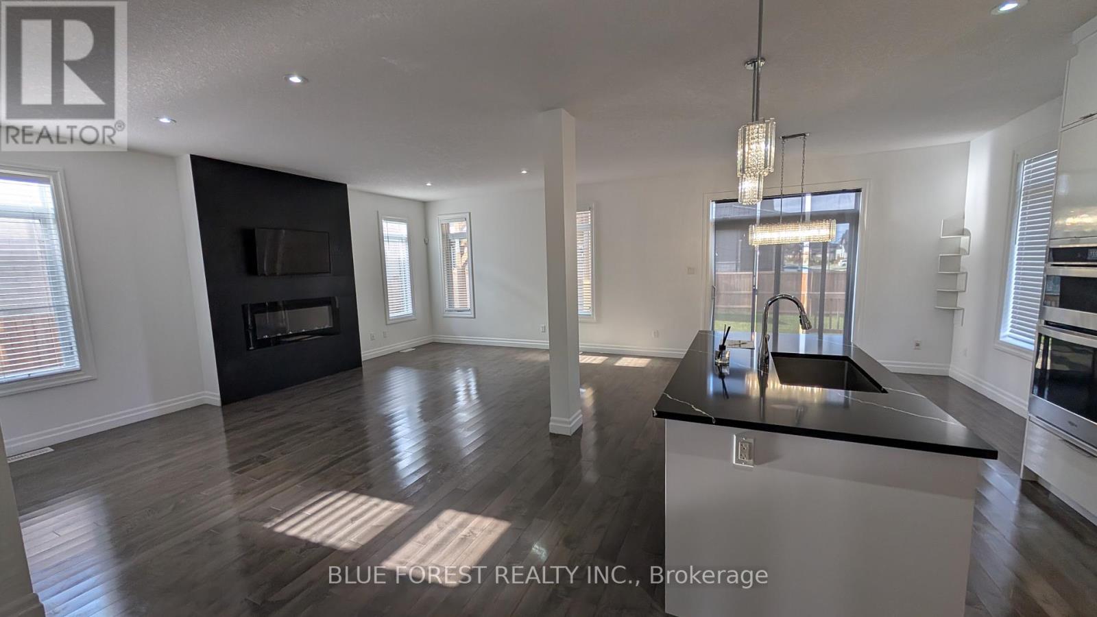 3319 REGIMENT ROAD, London South (South V), Ontario, N6P0G5 — Photo 5