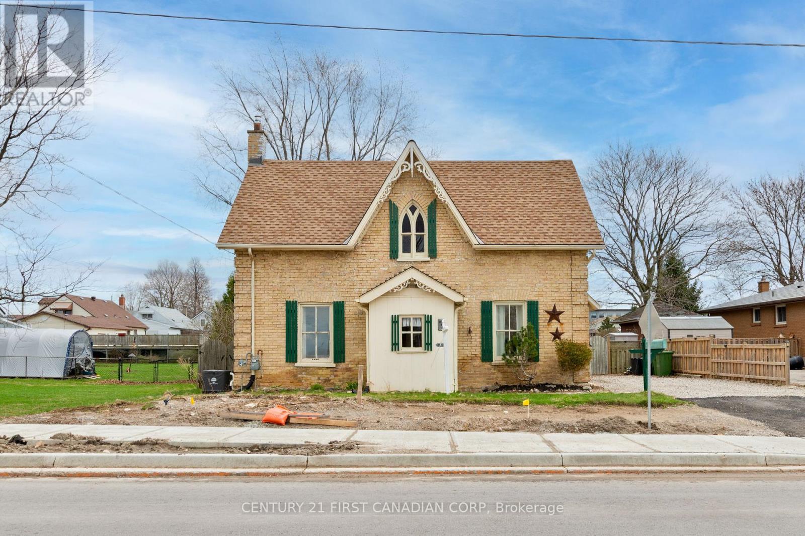 1 FAIRVIEW AVENUE, St. Thomas, Ontario, N5R4X2 — Photo 2