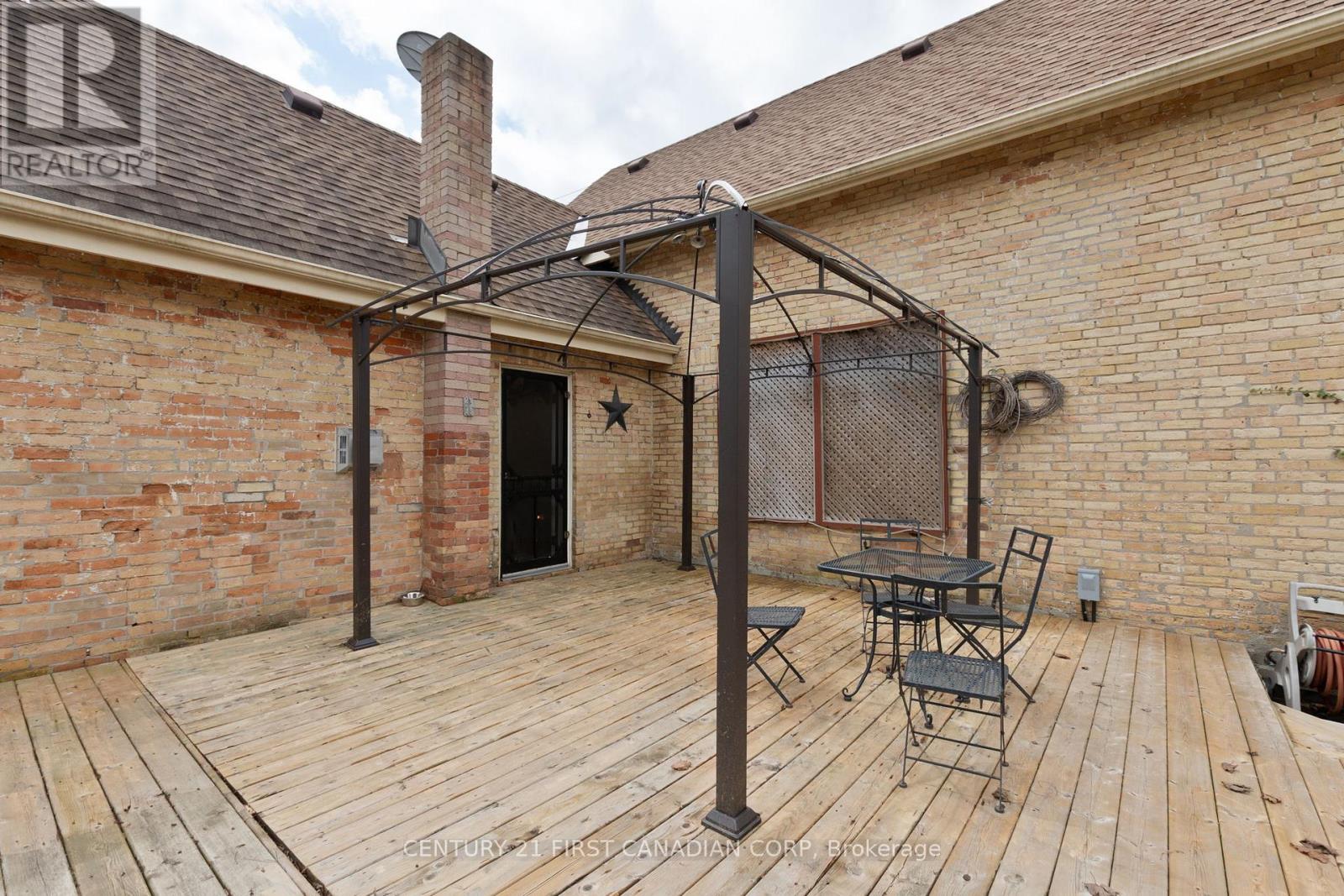 1 FAIRVIEW AVENUE, St. Thomas, Ontario, N5R4X2 — Photo 41