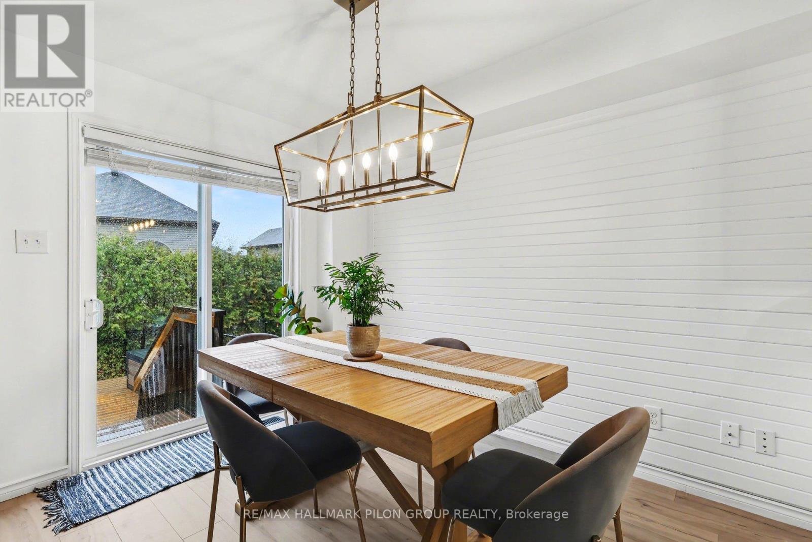 218 ROLLING MEADOW CRESCENT, Ottawa, Ontario, K1W0B1 — Photo 6