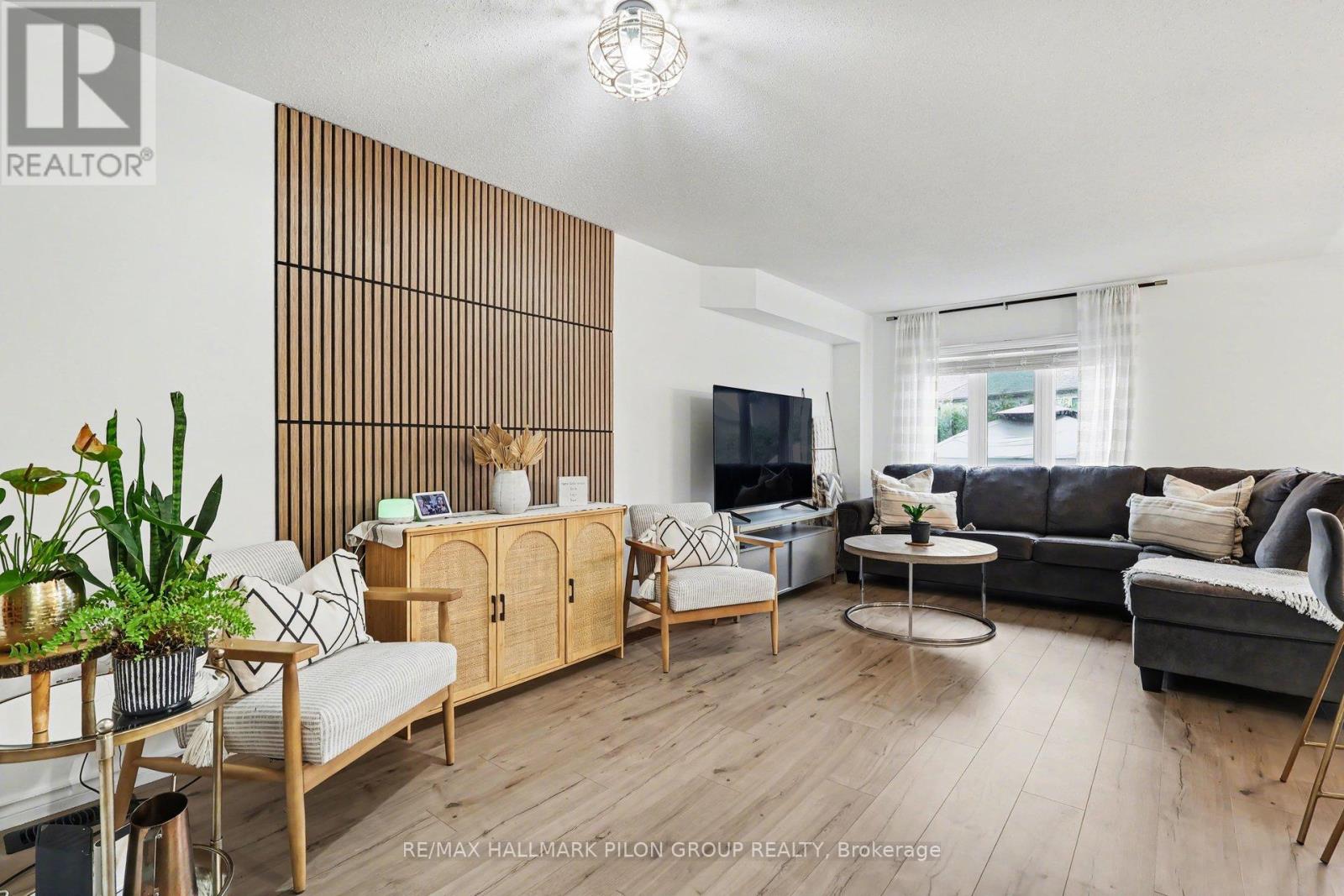 218 ROLLING MEADOW CRESCENT, Ottawa, Ontario, K1W0B1 — Photo 8