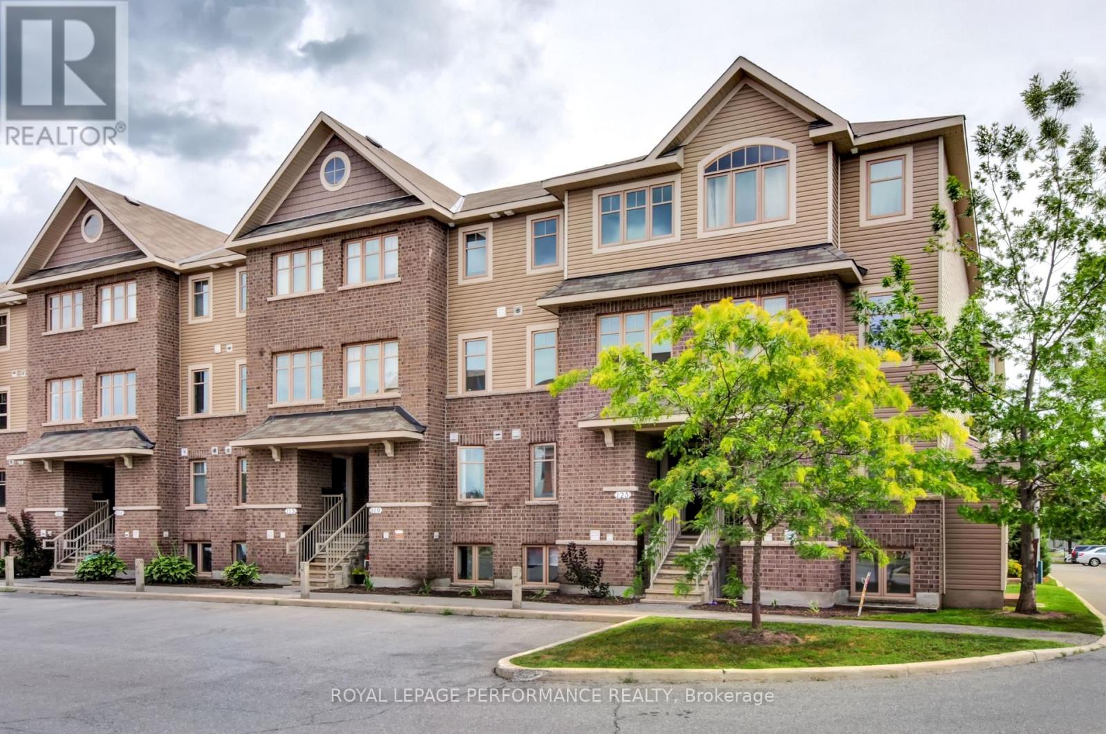 125 WINDSWEPT PRIVATE, Ottawa, Ontario, K1V0Z4 — Photo 2