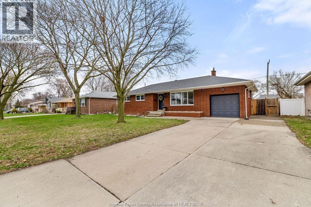 1064 VIRGINIA AVENUE, Windsor, Ontario, N8S2Y7 — Photo 2