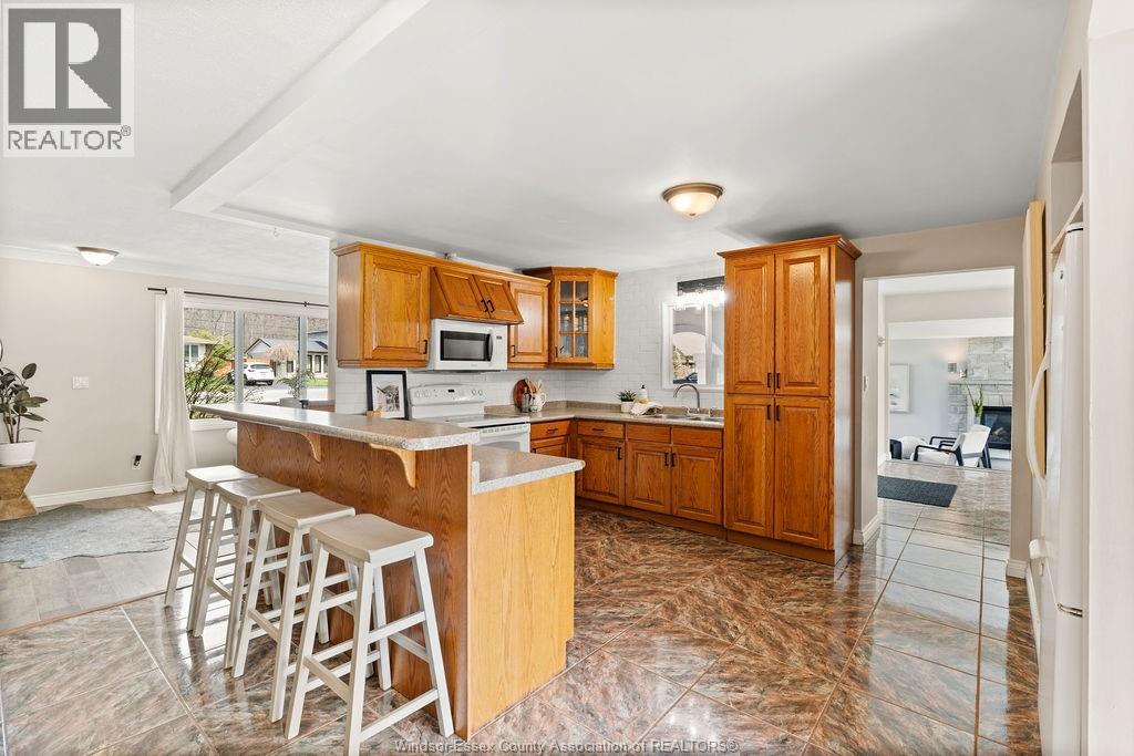 1350 LAURIER, LaSalle, Ontario, N9J1N3 — Photo 10