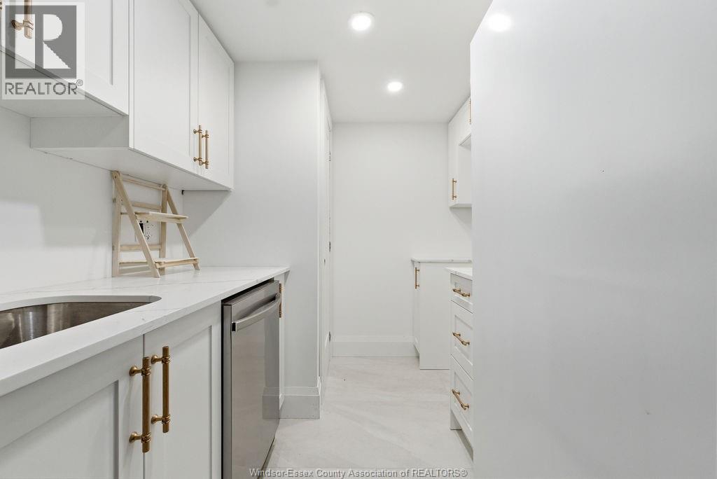 1222 NACCARATO, LaSalle, Ontario, N9J0A1 — Photo 6