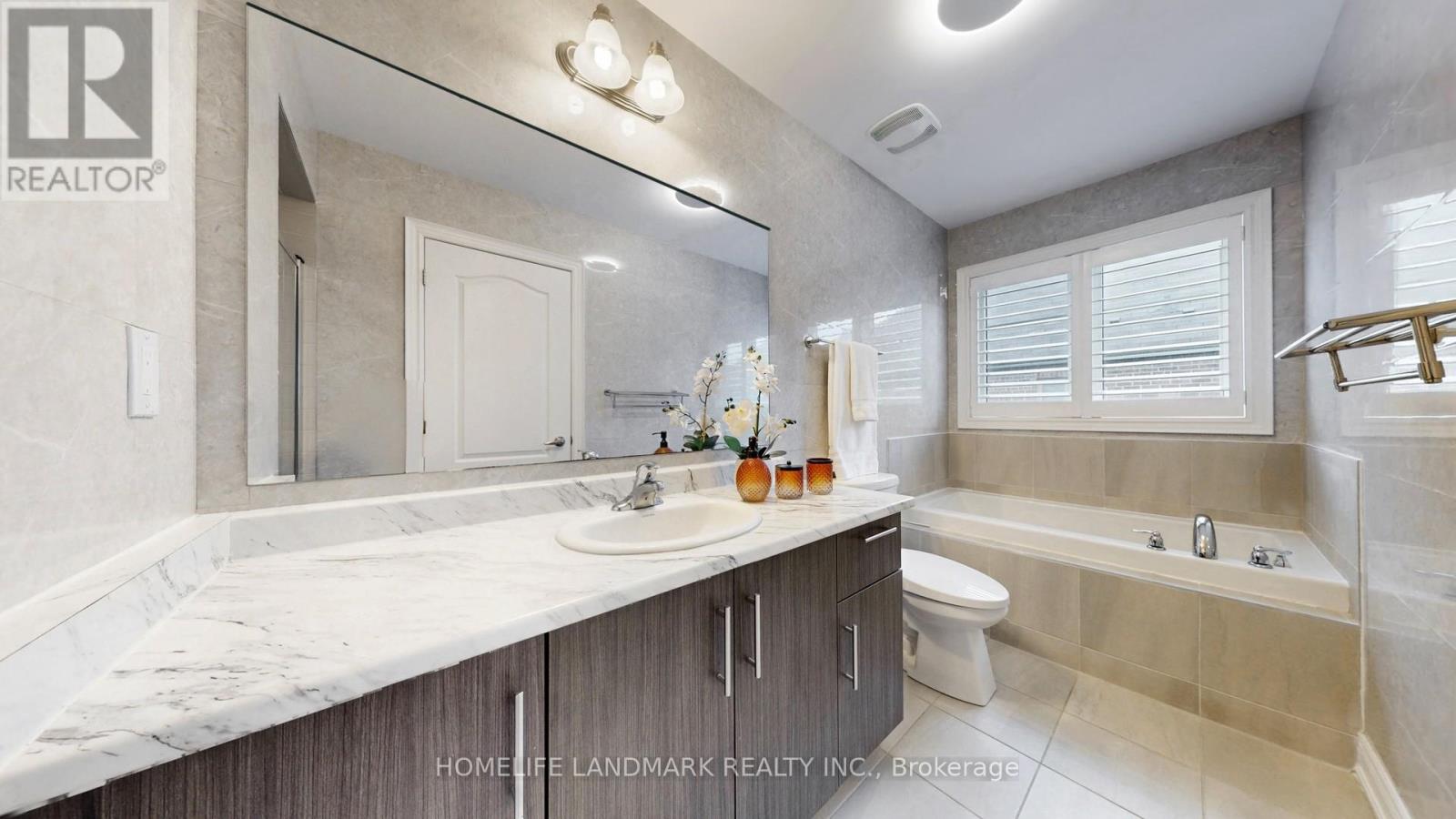 40 JUDAH DOAN WAY, East Gwillimbury (Sharon), Ontario, L9N0L6 — Photo 31