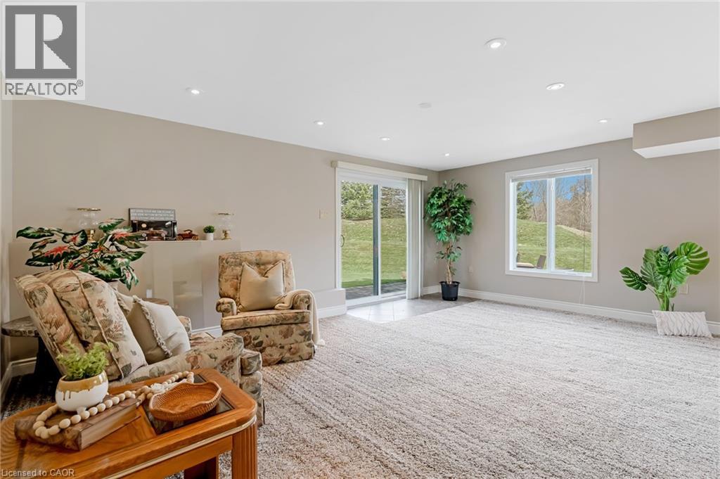 228 GLENARIFF Drive, Freelton, Ontario, L8B1A5 — Photo 37