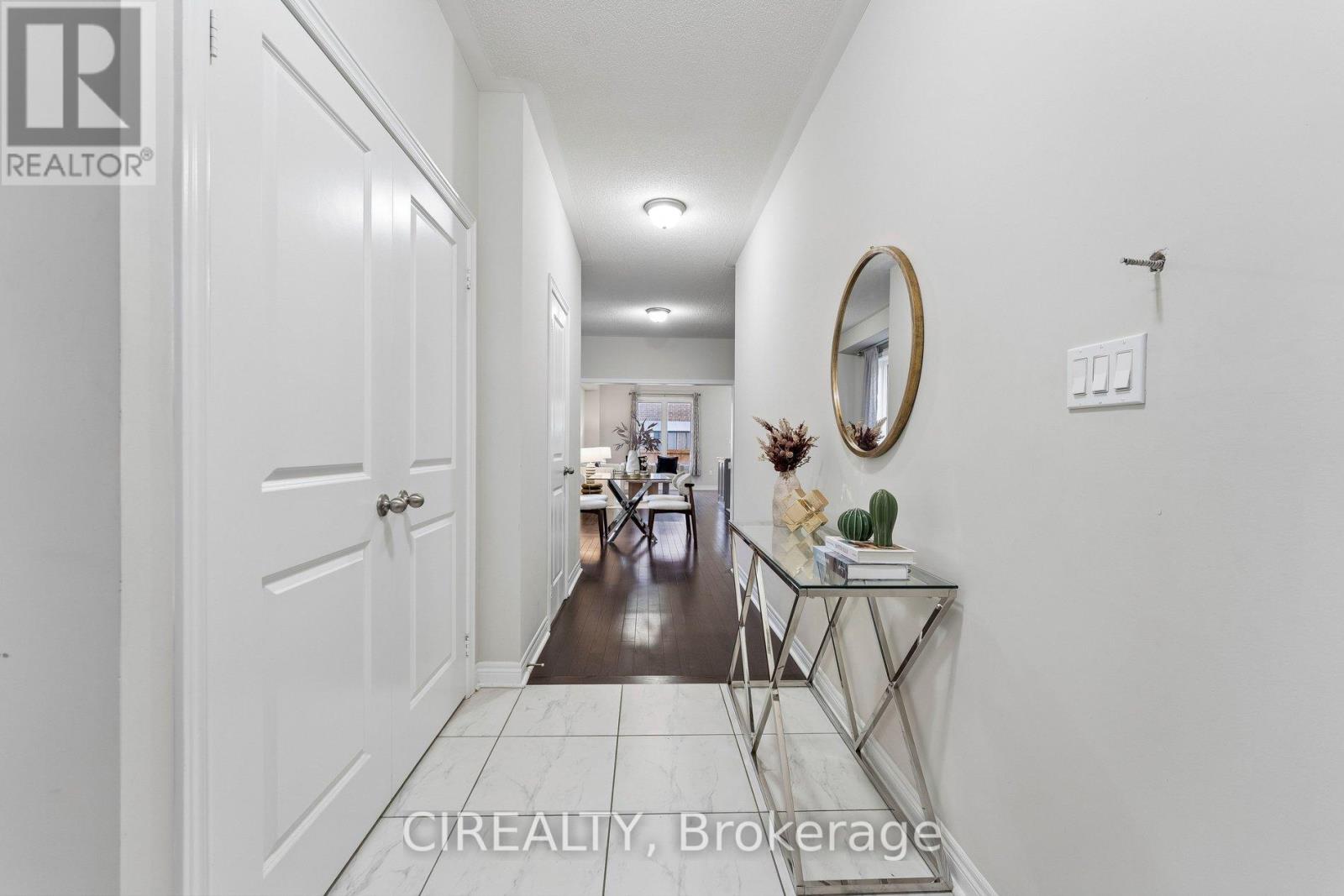 71 FINEGAN CIRCLE, Brampton (Northwest Brampton), Ontario, L7A4Z8 — Photo 5