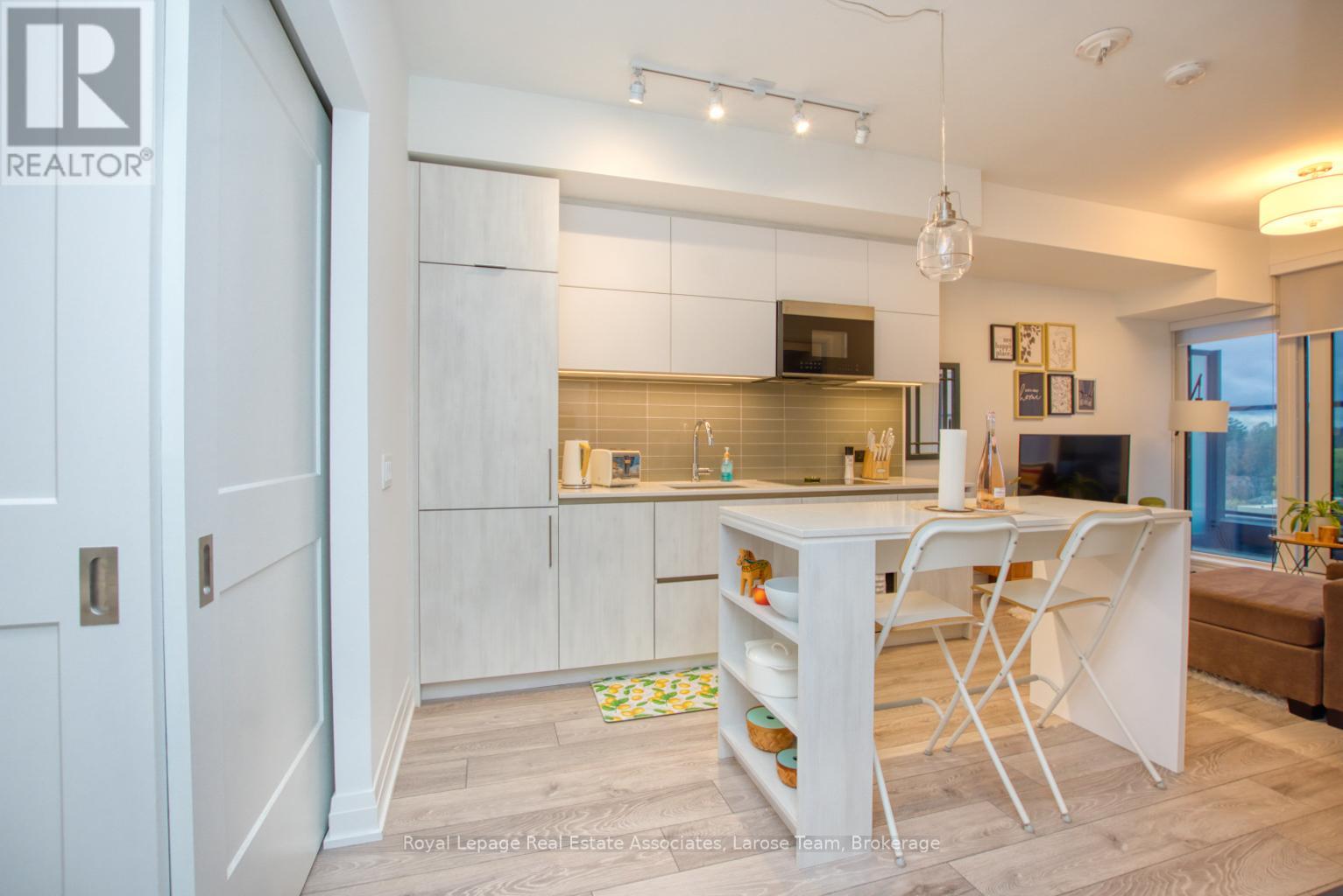 811 - 21 PARK STREET E, Mississauga (Port Credit), Ontario, L5G1L7 — Photo 20