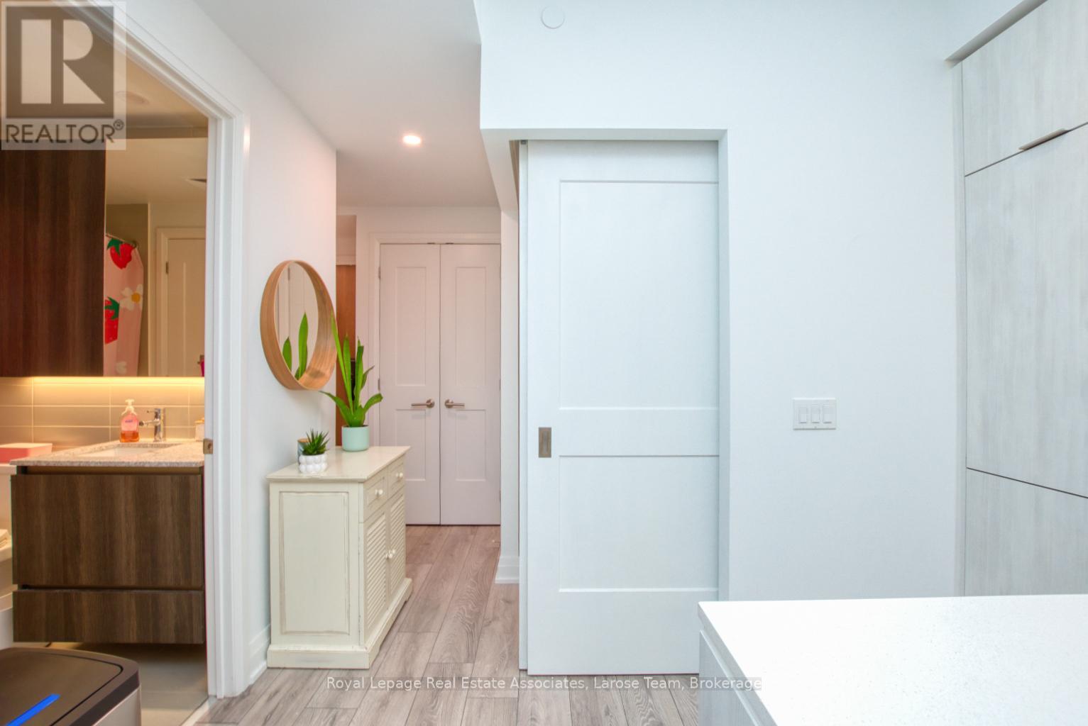 811 - 21 PARK STREET E, Mississauga (Port Credit), Ontario, L5G1L7 — Photo 22