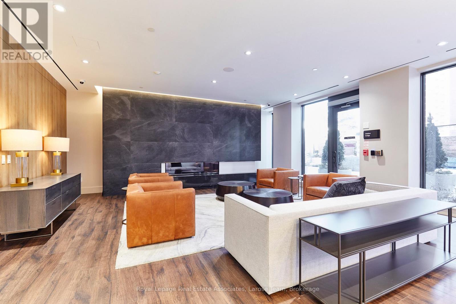 811 - 21 PARK STREET E, Mississauga (Port Credit), Ontario, L5G1L7 — Photo 25