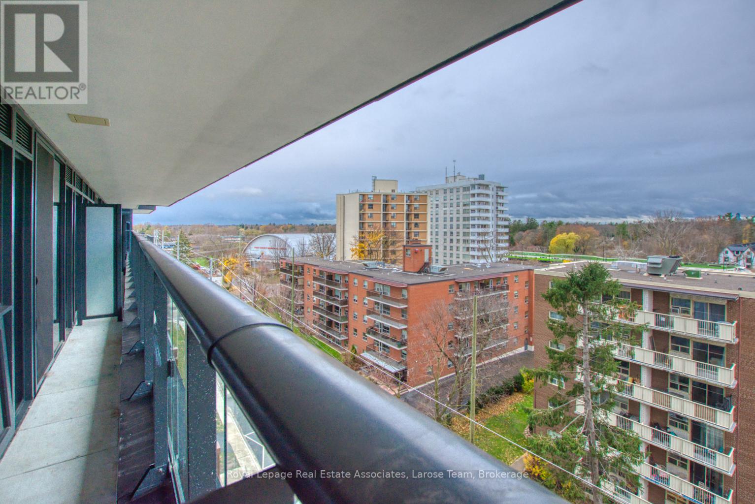 811 - 21 PARK STREET E, Mississauga (Port Credit), Ontario, L5G1L7 — Photo 7