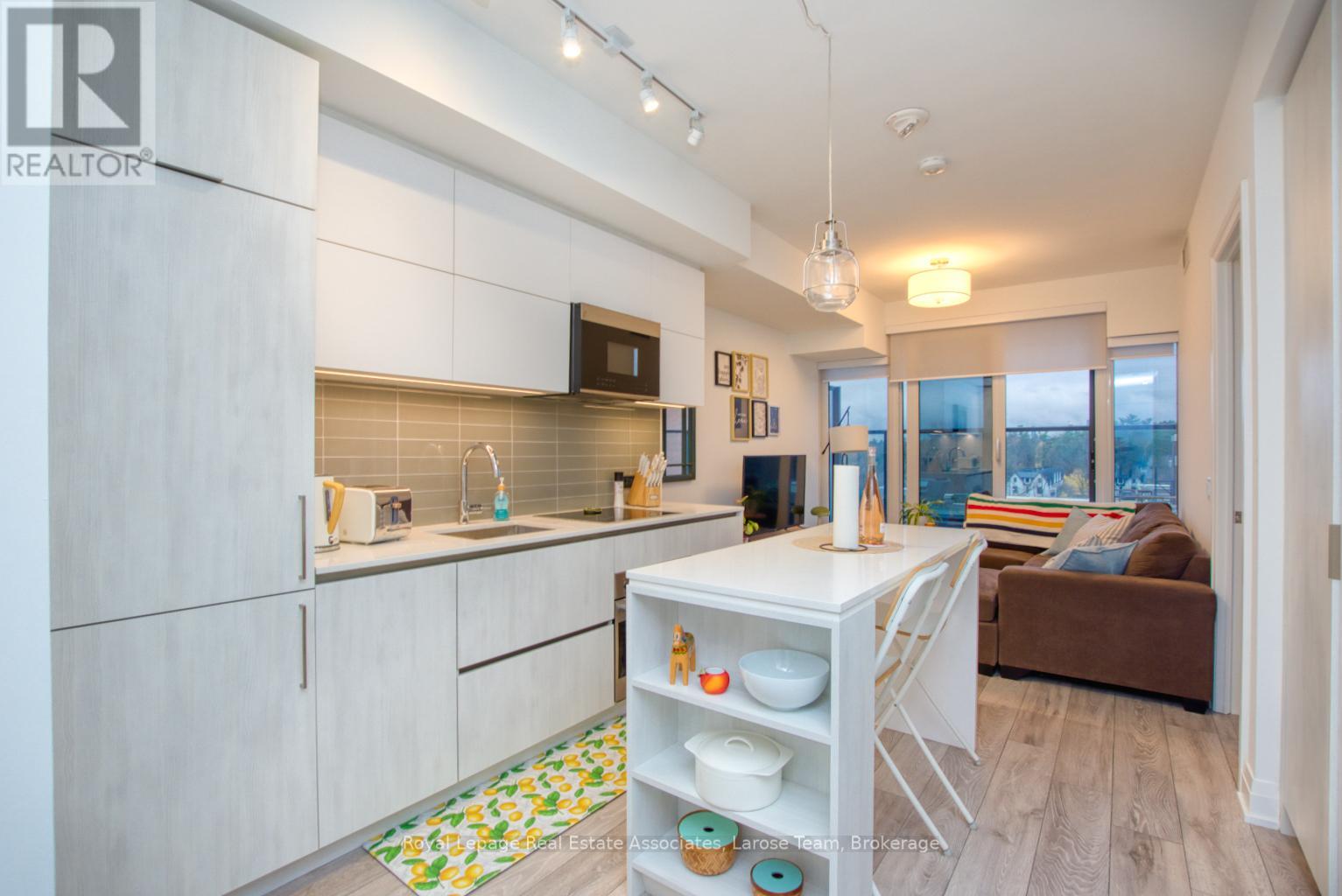 811 - 21 PARK STREET E, Mississauga (Port Credit), Ontario, L5G1L7 — Photo 9