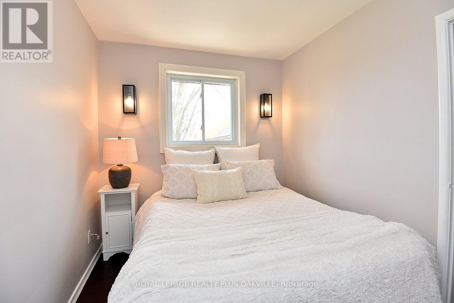 1304 BUNNELL DRIVE, Burlington (Mountainside), Ontario, L7P2E1 — Photo 19