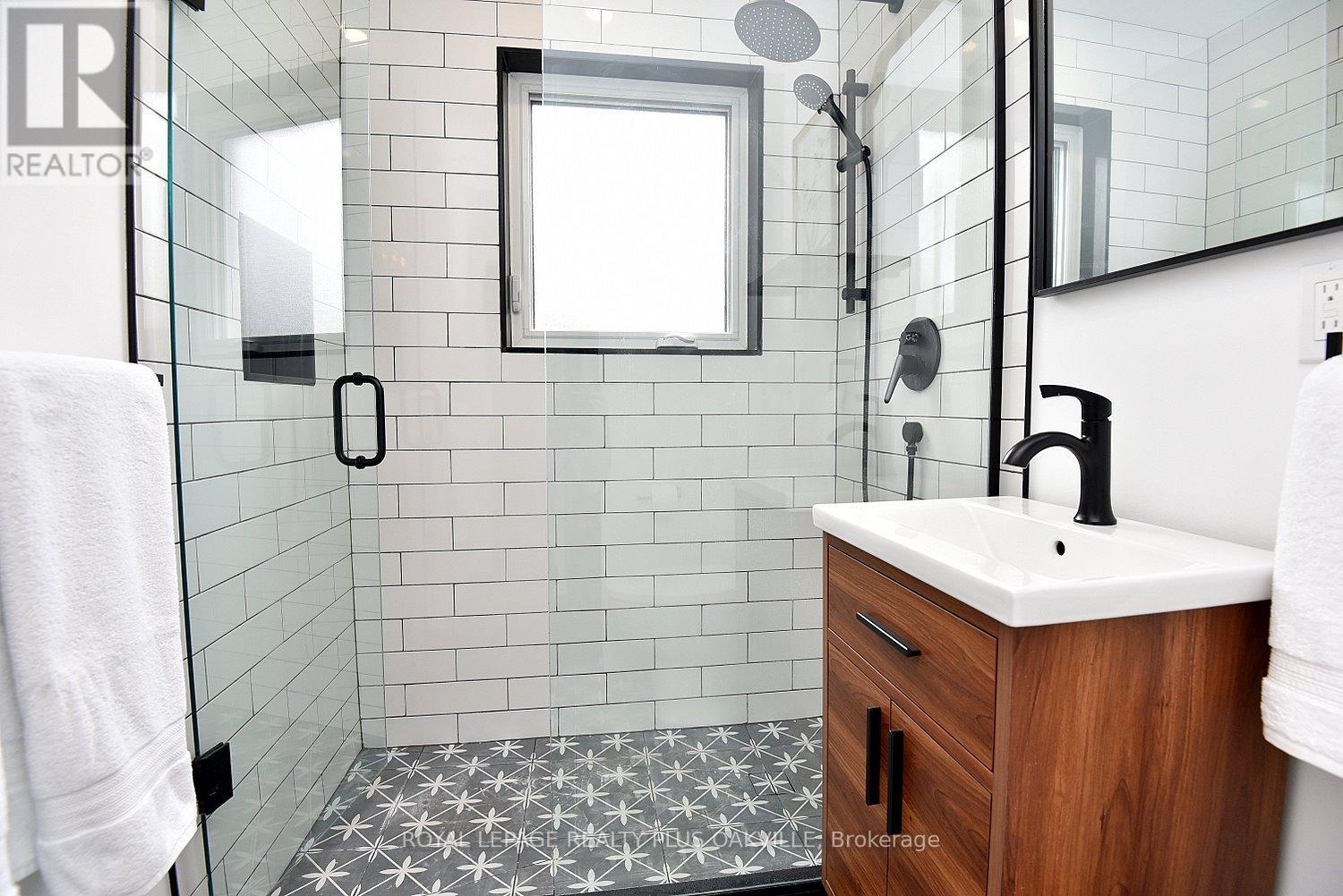 1304 BUNNELL DRIVE, Burlington (Mountainside), Ontario, L7P2E1 — Photo 20