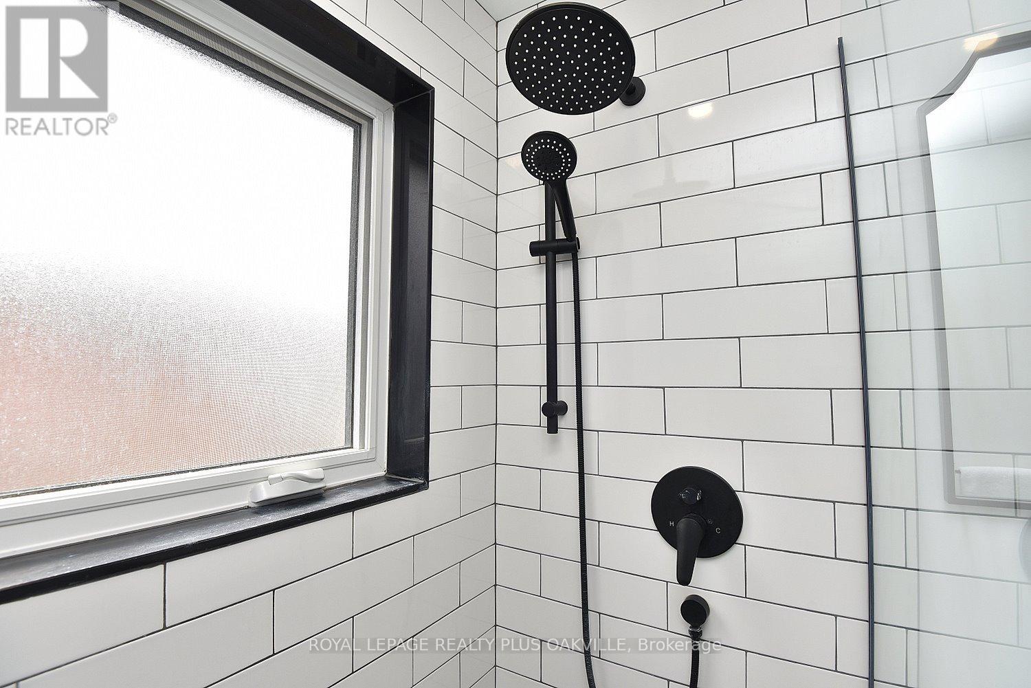 1304 BUNNELL DRIVE, Burlington (Mountainside), Ontario, L7P2E1 — Photo 21