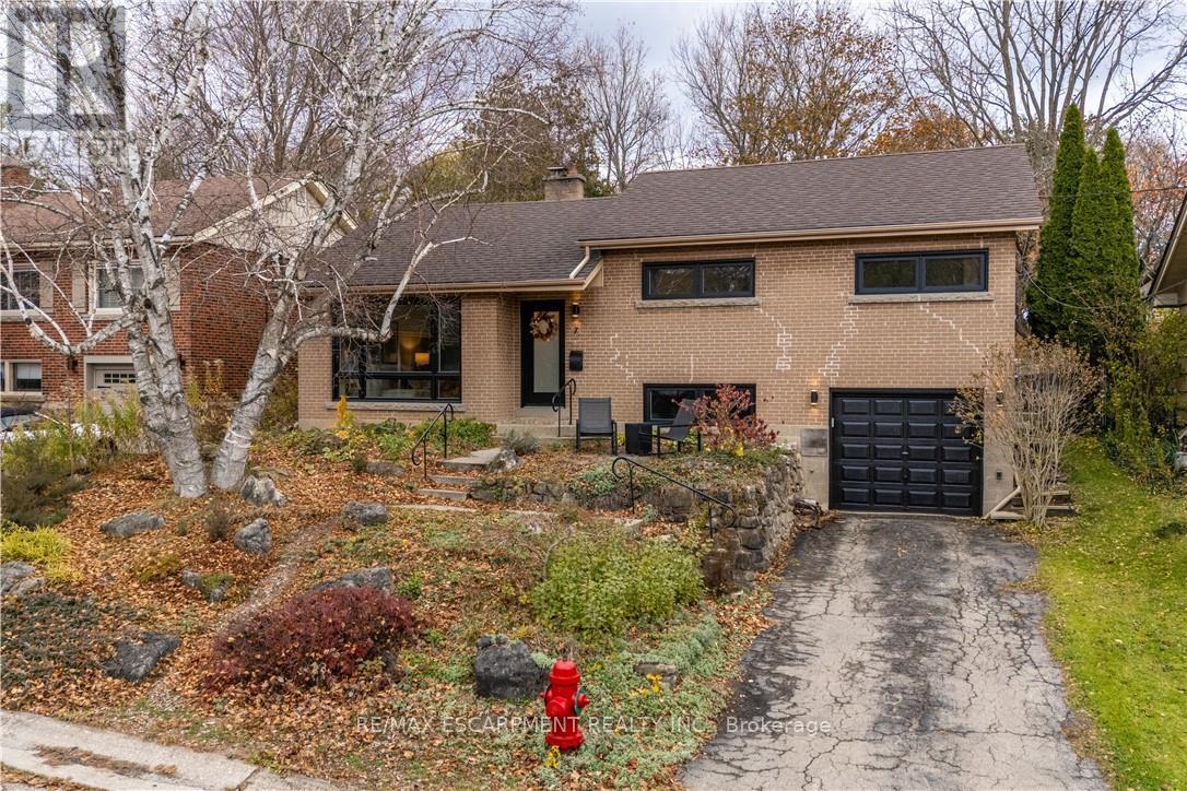 7 GLENMORRIS DRIVE, Hamilton (Dundas), Ontario, L9H1S5 — Photo 2