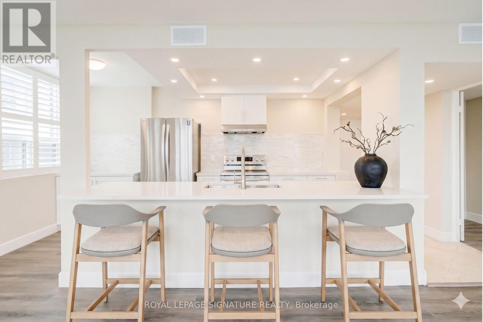 1503 - 120 DUKE STREET, Hamilton (Durand), Ontario, L8P4T1 — Photo 3