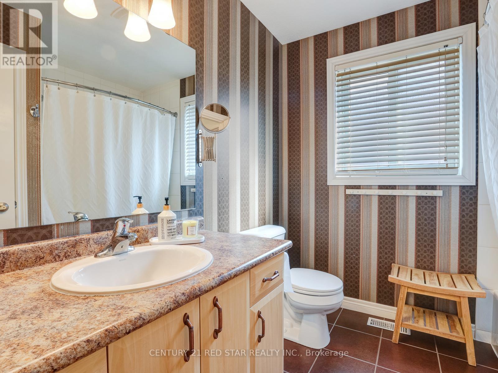 631 DOON SOUTH DRIVE, Kitchener, Ontario, N2P2X5 — Photo 6