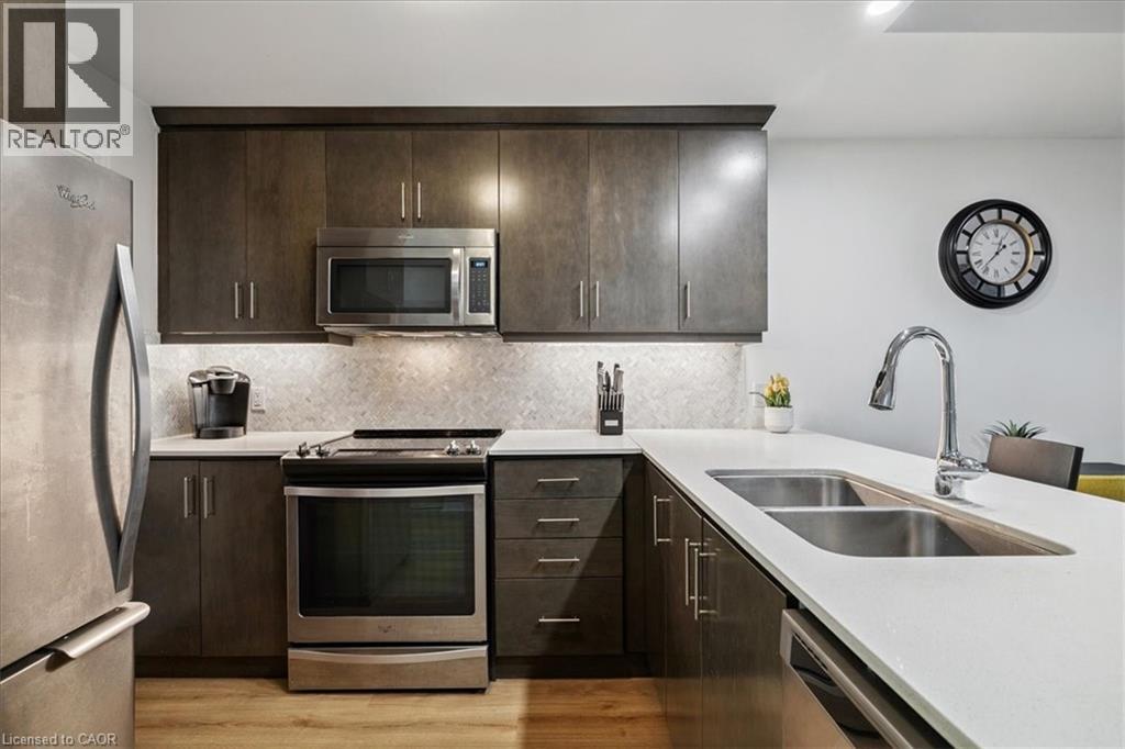 70 STEWART Street Unit# 102, Oakville, Ontario, L6K1X5 — Photo 10