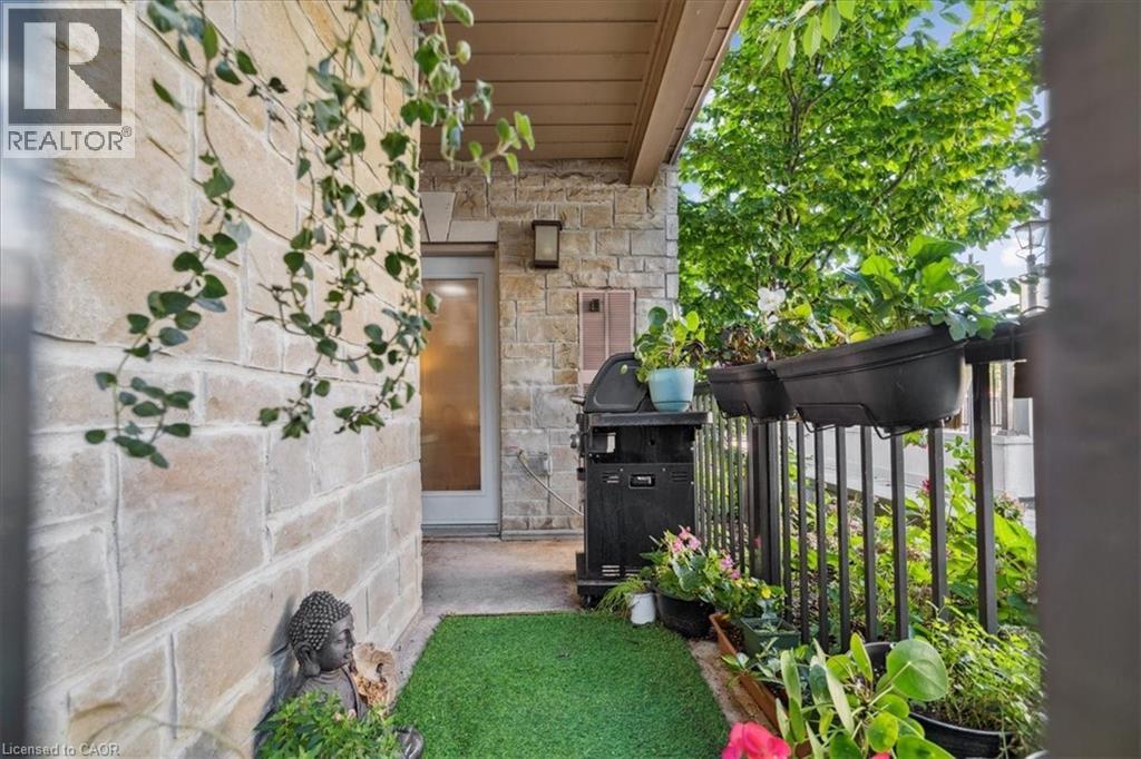 70 STEWART Street Unit# 102, Oakville, Ontario, L6K1X5 — Photo 2