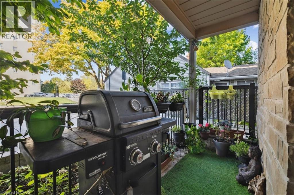 70 STEWART Street Unit# 102, Oakville, Ontario, L6K1X5 — Photo 3