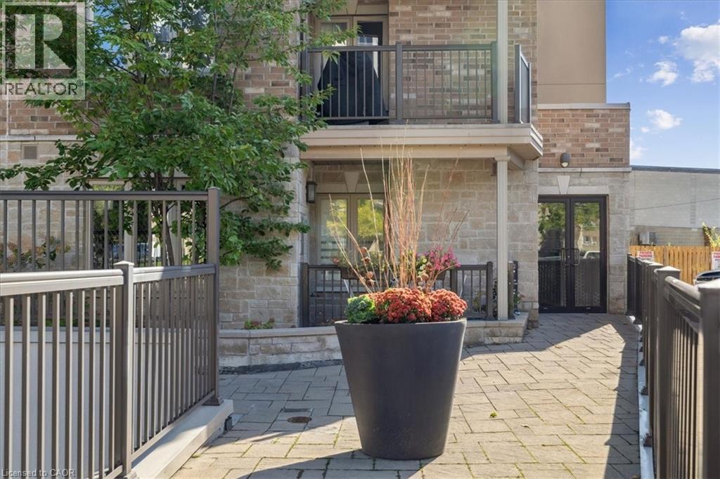 70 STEWART Street Unit# 102, Oakville, Ontario, L6K1X5 — Photo 4