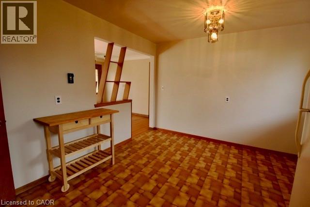 12 LORNE Avenue, Grimsby, Ontario, L3M2H5 — Photo 9