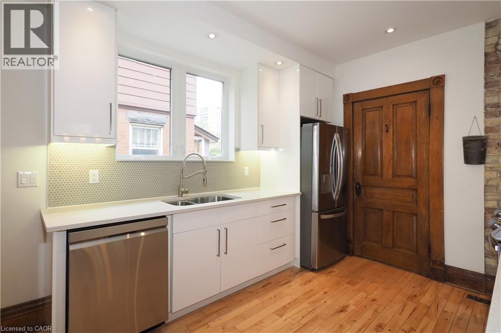18 THERESA Street, Kitchener, Ontario, N2G1M1 — Photo 21