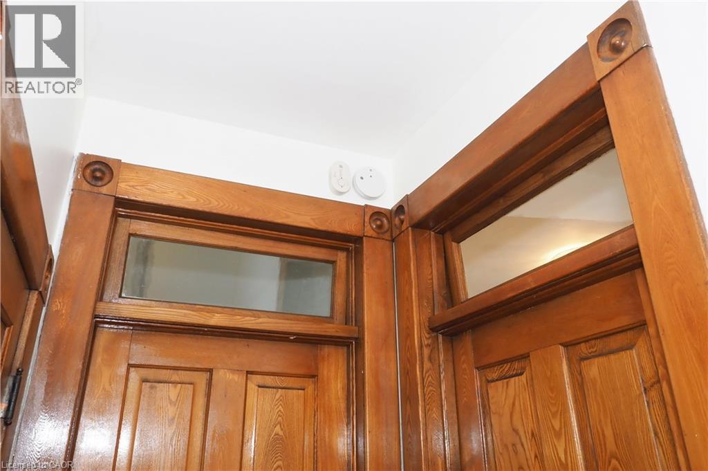 18 THERESA Street, Kitchener, Ontario, N2G1M1 — Photo 31