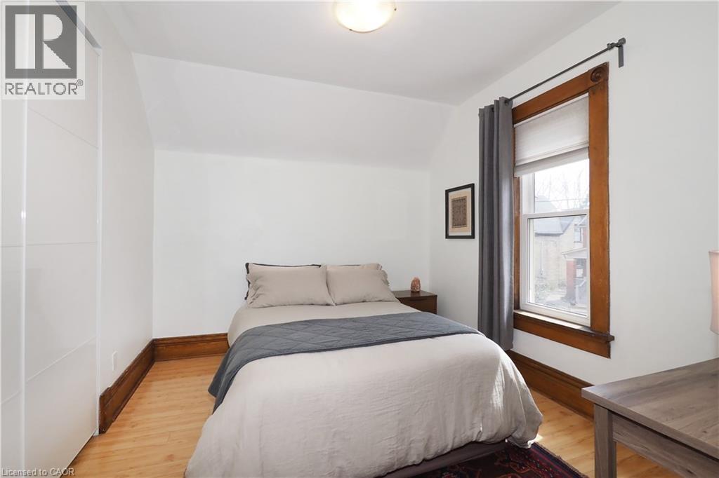 18 THERESA Street, Kitchener, Ontario, N2G1M1 — Photo 33