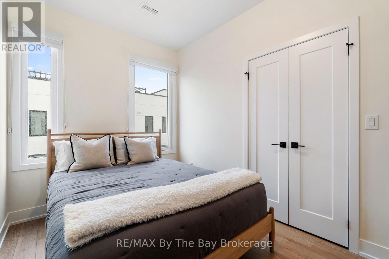 8 BRU LOR LANE, Orillia, Ontario, L3V8P4 — Photo 24