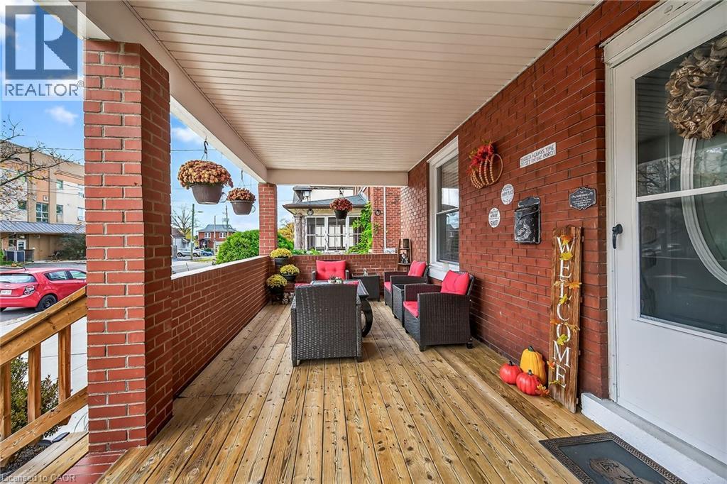22 GRIFFITH Street, Welland, Ontario, L3B4G4 — Photo 3