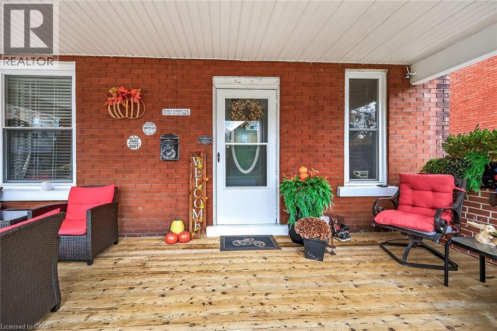 22 GRIFFITH Street, Welland, Ontario, L3B4G4 — Photo 4